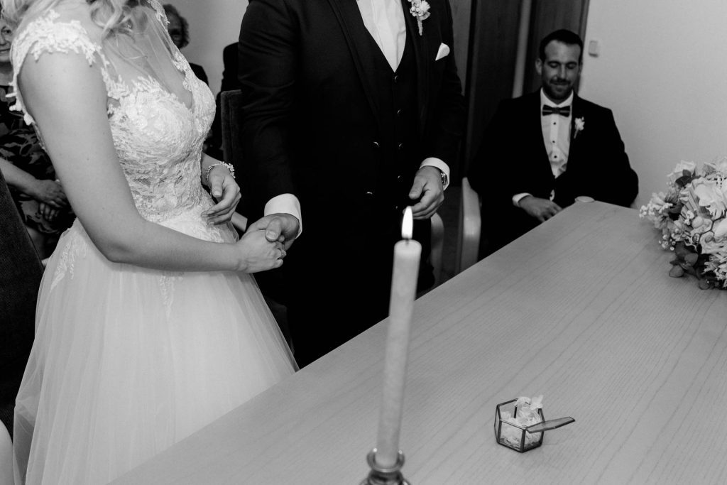Hochzeitsfotografie Christina Klass, Standesamtliche Trauung im Standesamt Landsberg