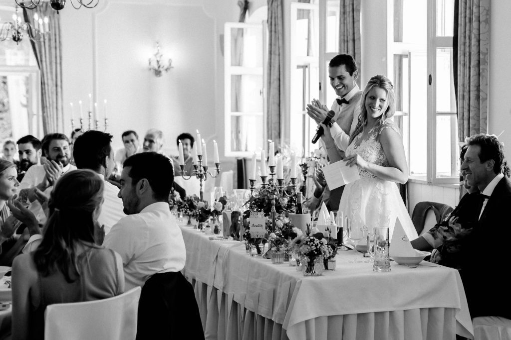 Hochzeitsreportage by Christina Klass, Kloster Scheyern, Fotoaufnahme von Hochzeitsgästen