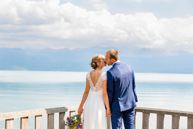 Hochzeitsfotograf Augsburg, Christina Klass, Brautpaar am Walchensee, Foto by Hochzeitsfotografin Augsburg Christina Klass