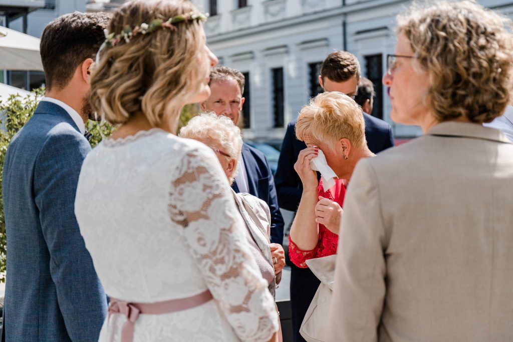Hochzeitsfoto by Christina Klass, Fotografie standesamtliche Trauung in Augsburg